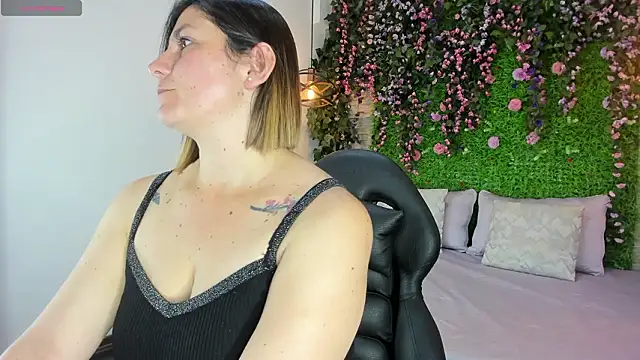 SarahDeyvis 现场XXX聊天