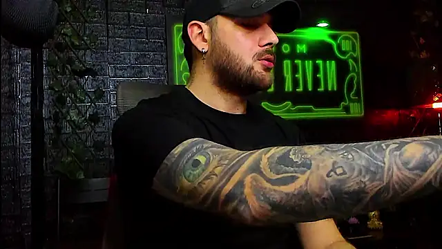 Chatroom XXX en direct de LexHardy