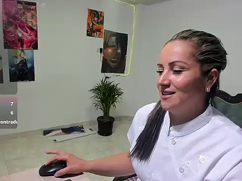 sasha_mystic1 élő XXX-chatje