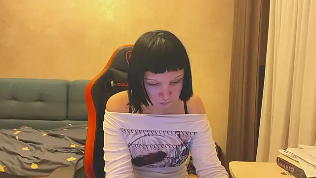 EllaPeony: απευθείας συνομιλία ΧΧΧ