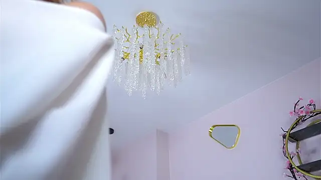 SunnivaCovil 라이브 XXX 채팅