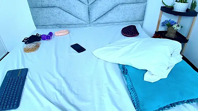 KimberlyFox_t Adlı Modelin Canlı XXX Sohbeti