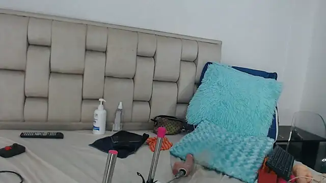 Ambar-Collins69 라이브 XXX 채팅