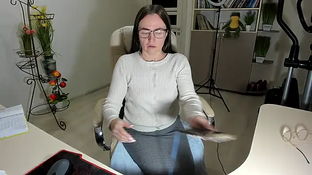 Vika73 Live XXX Chat