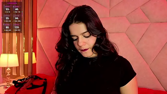 ValerieKay_ Chat XXX in diretta