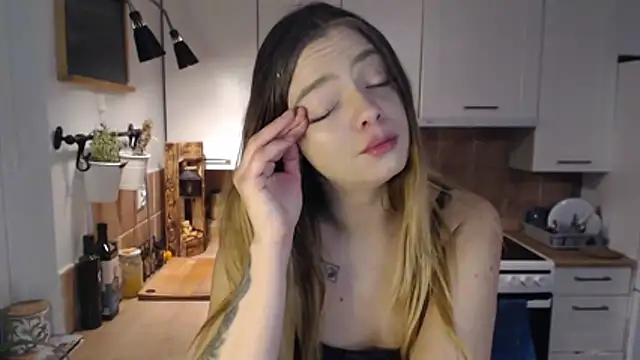 BuffyxLUST 即時 XXX 聊天