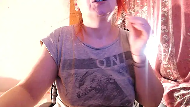 دردشة NymphoQueenn الجنسية المباشرة