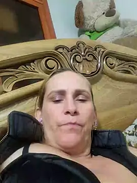 SeductionSilera Adlı Modelin Canlı XXX Sohbeti