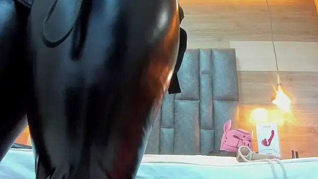 barbara_leython Adlı Modelin Canlı XXX Sohbeti