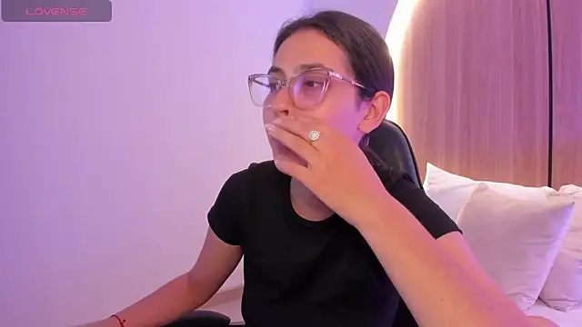 desireee_ live XXX chat