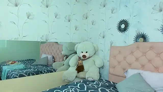 zara_cute's Live XXX Chat