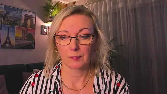 Chatroom XXX en direct de vanessa_chat