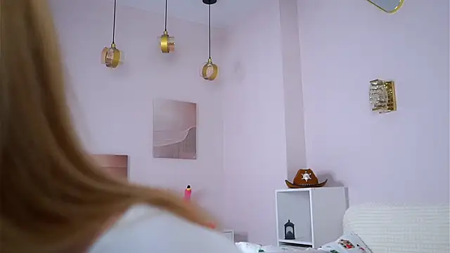 SunnivaCovil's Live XXX Chat