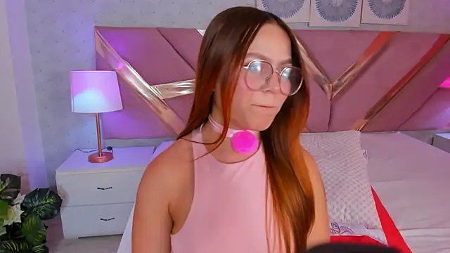 Онлайн чат XXX VictoriaLasse