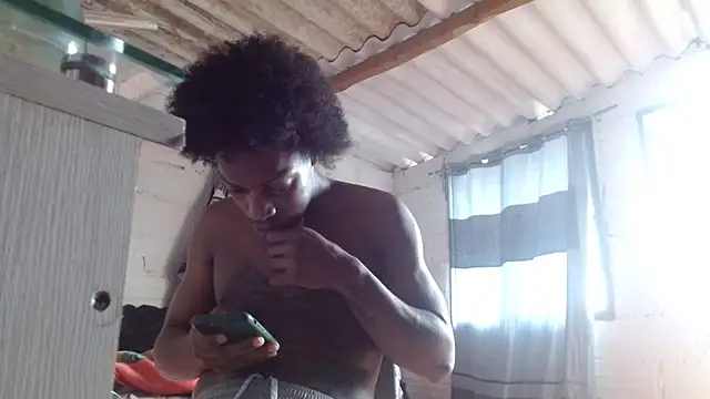 Larry-n-clouds Chat XXX in diretta