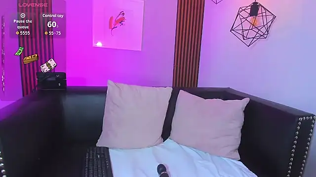 Nahiajhonson_'s Webcam Show