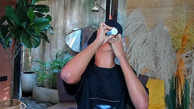 Chatroom XXX en direct de AlanCutee