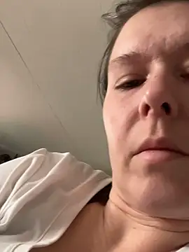 Živý XXX chat CUMFOREVERY1nTitTiES2