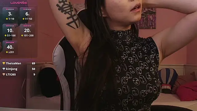 Chat XXX en directo de Inari_Okami_