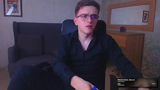 Chat +18 de FelixStarkk ao vivo