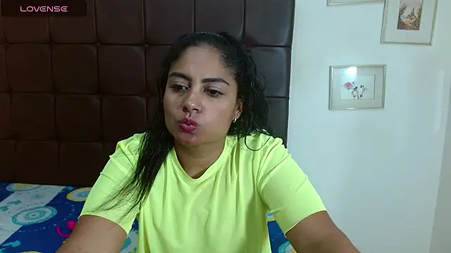 Luna_Fyre's Live XXX Chat