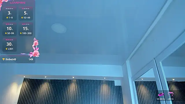 Ivaannaa_のライブXXXチャット