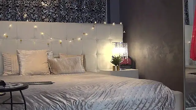 LadyValeriaXO Chat XXX in diretta