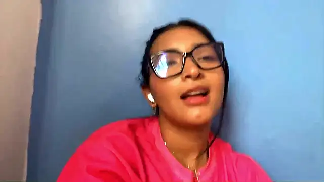 EstelleSchmeichel 现场XXX聊天