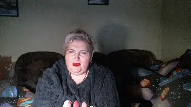 Lana555: онлайн-секс-чат