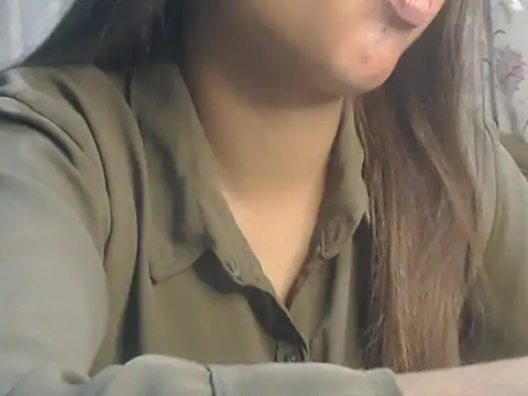 NancyRuvi Adlı Modelin Canlı XXX Sohbeti