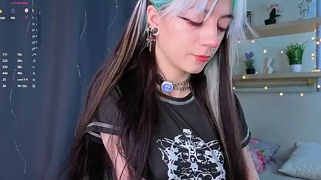 TristaRohtのライブXXXチャット