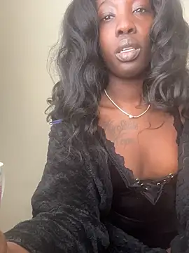 vixenpaisley2 élő XXX-chatje