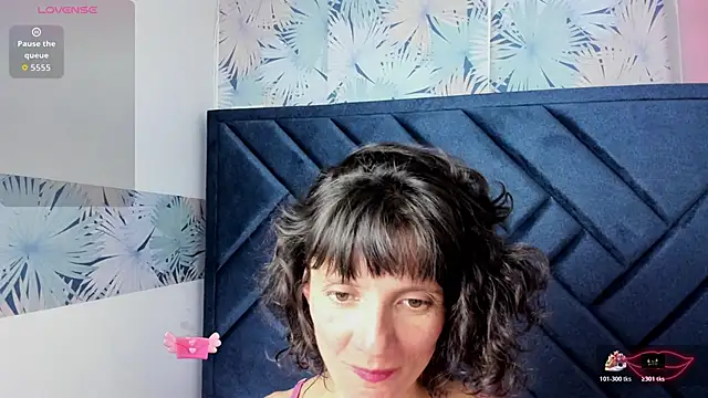 Valery_More__ élő XXX-chatje