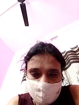 Hotty_girl25 élő XXX-chatje