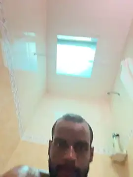 andrewmaro Adlı Modelin Canlı XXX Sohbeti