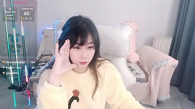 Camila-888 élő XXX-chatje