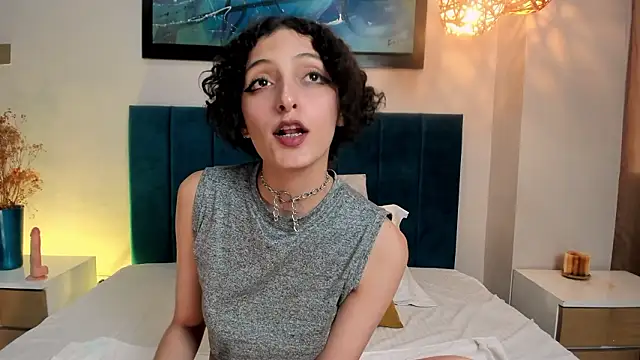 LyraVendrell Chat XXX in diretta