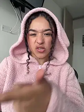 crystal_dlun élő XXX-chatje