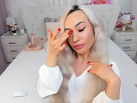 HottieSweetBritney élő XXX-chatje