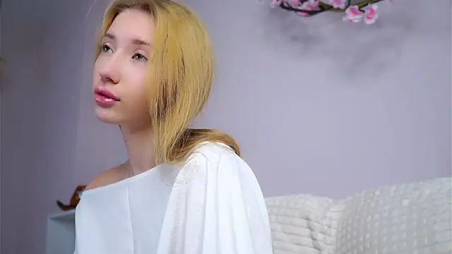 SunnivaCovil élő XXX-chatje