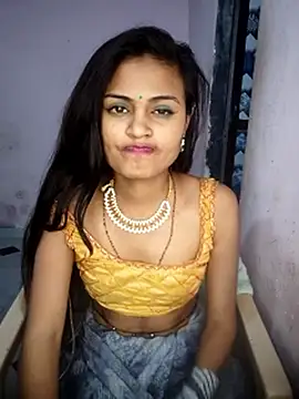 Khatta_Meeth Adlı Modelin Canlı XXX Sohbeti