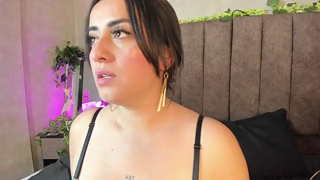 Antonella_Julieta 现场XXX聊天