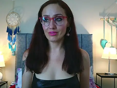 IberianMoonMKのライブXXXチャット