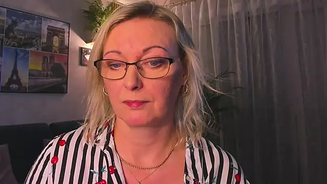 vanessa_chatn Webbikameraesitys