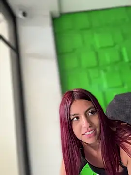 Živý XXX chat Emily-teen