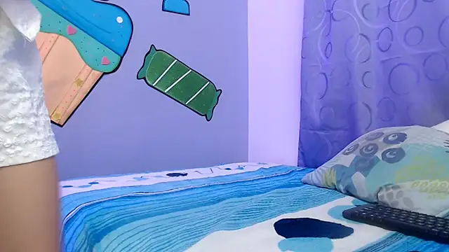 skinnykalitzo18 Live XXX-Chat