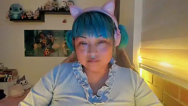 Chat XXX en directo de Shaddycute_