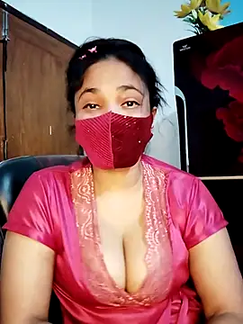 Tina-Senn Webbikameraesitys