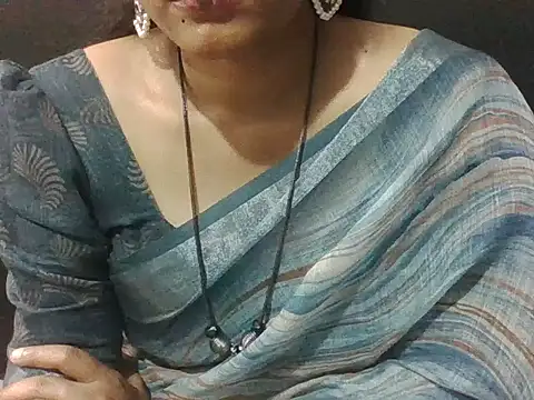 Chat XXX en directo de Thilothama_Vaishu