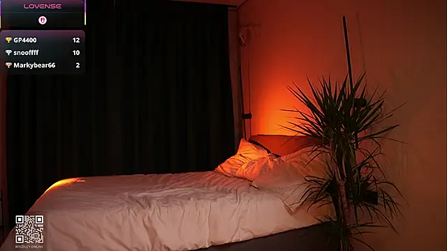 bogduzyのライブXXXチャット